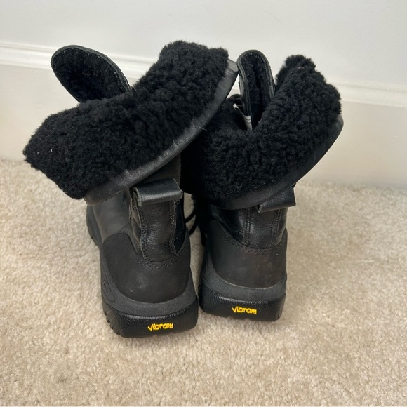 Ugg Butte Toddler Size 2 Snow Boots Waterproof Boys Girls - Picture 5 of 9